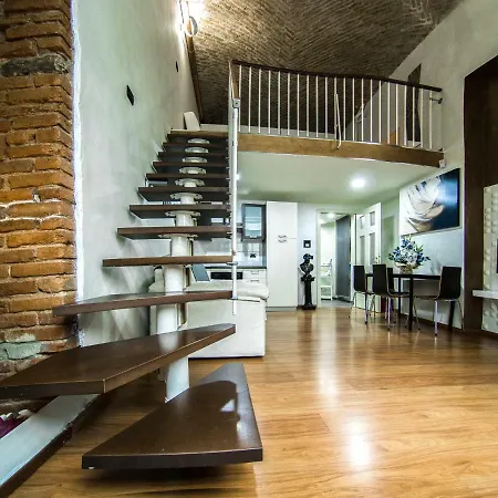 Ideal Loft In Centro Turin